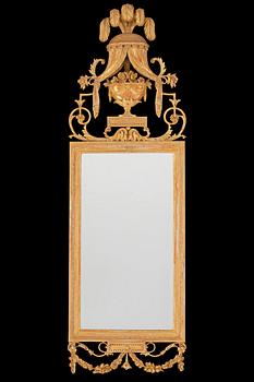 1421. A Danish late 18th century mirror.