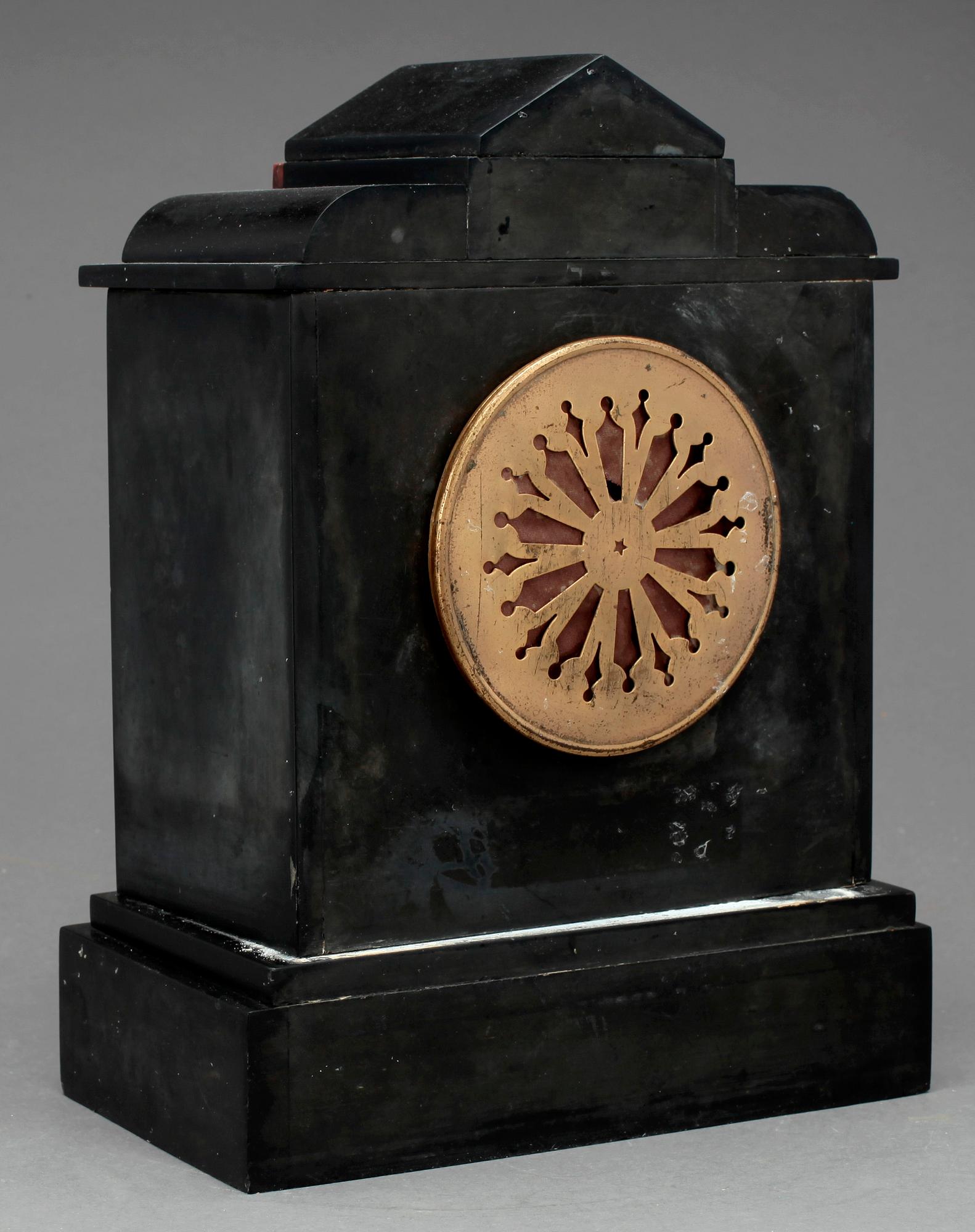 BORDSUR, nyrenässans, 1800-talets slut.