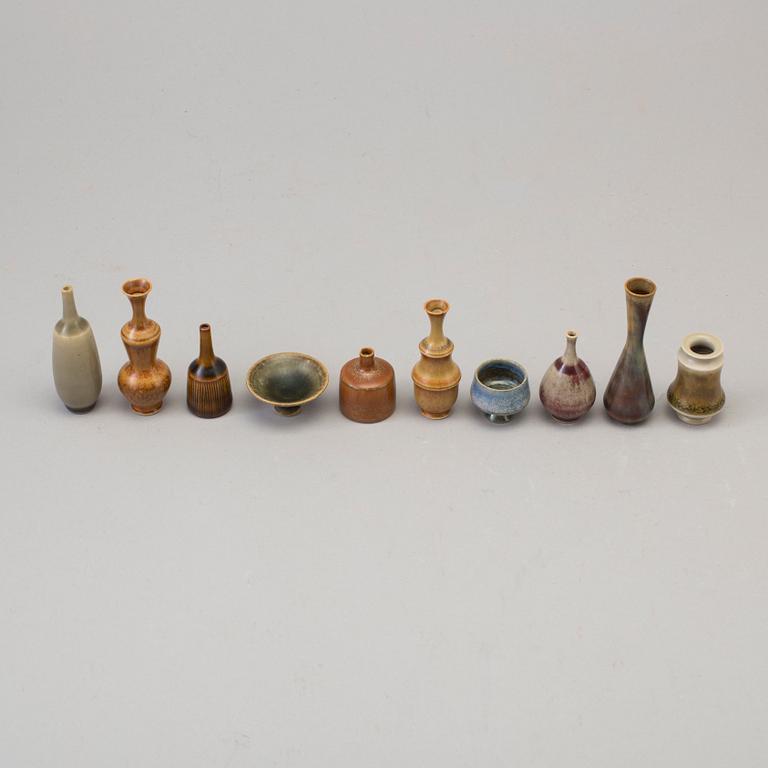 JOHN ANDERSSON, miniatyrer, 10 st, stengods, signerade, Höganäs, 1900-talets andra hälft.