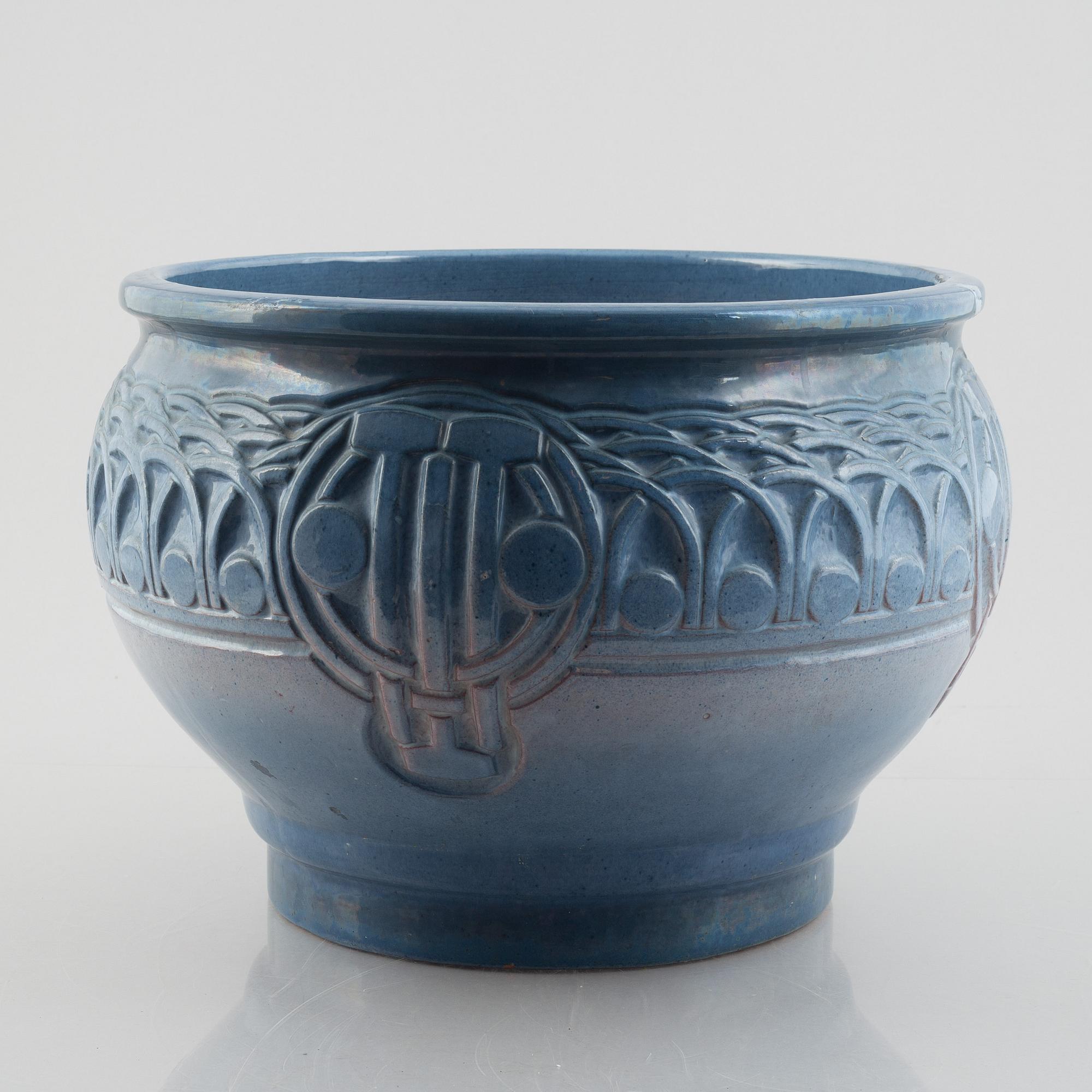 A Jugend pot, Gefle, early 20th century.