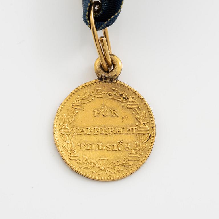 Karl XIII, two miniature order insignia, first part 19th century.