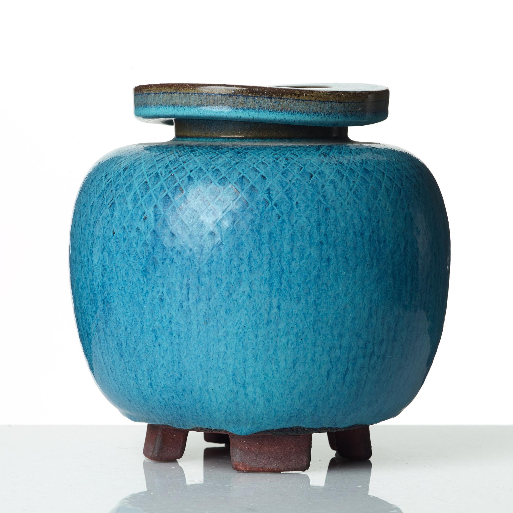 Wilhelm Kåge, urna, "Farsta", Gustavsbergs studio 1957.