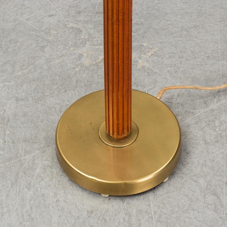 HANS BERGSTRÖM, A 1950's floor light for Ateljé Lyktan, Åhus, Sweden.