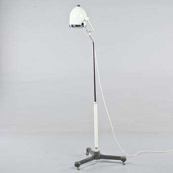 TANDLÄKARLAMPA. 1900-talets andra hälft.