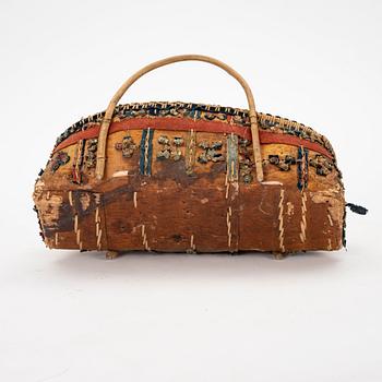 A Swedish folk art baptistal basket, Dalarna, late 19th century.