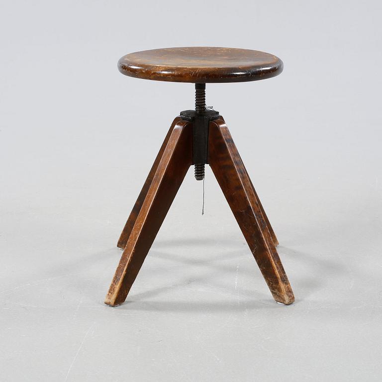 SNURRPALL, 1900-talets första hälft.