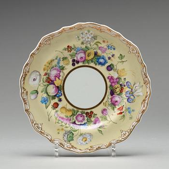 A set of six Russian dessert dishes, Imperial Porcelain manufactory, St Petersburg, Czar Nicholas I (1825-1855).