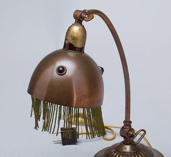 BORDSLAMPA, Jugend, 1900-talets första hälft.