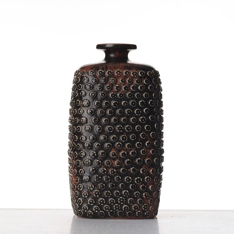 Stig Lindberg, a stoneware vase, Gustavsberg studio 1967.