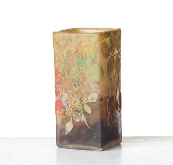 DAUM, an Art Nouveau cameo glass vase, Nancy early 1900's.