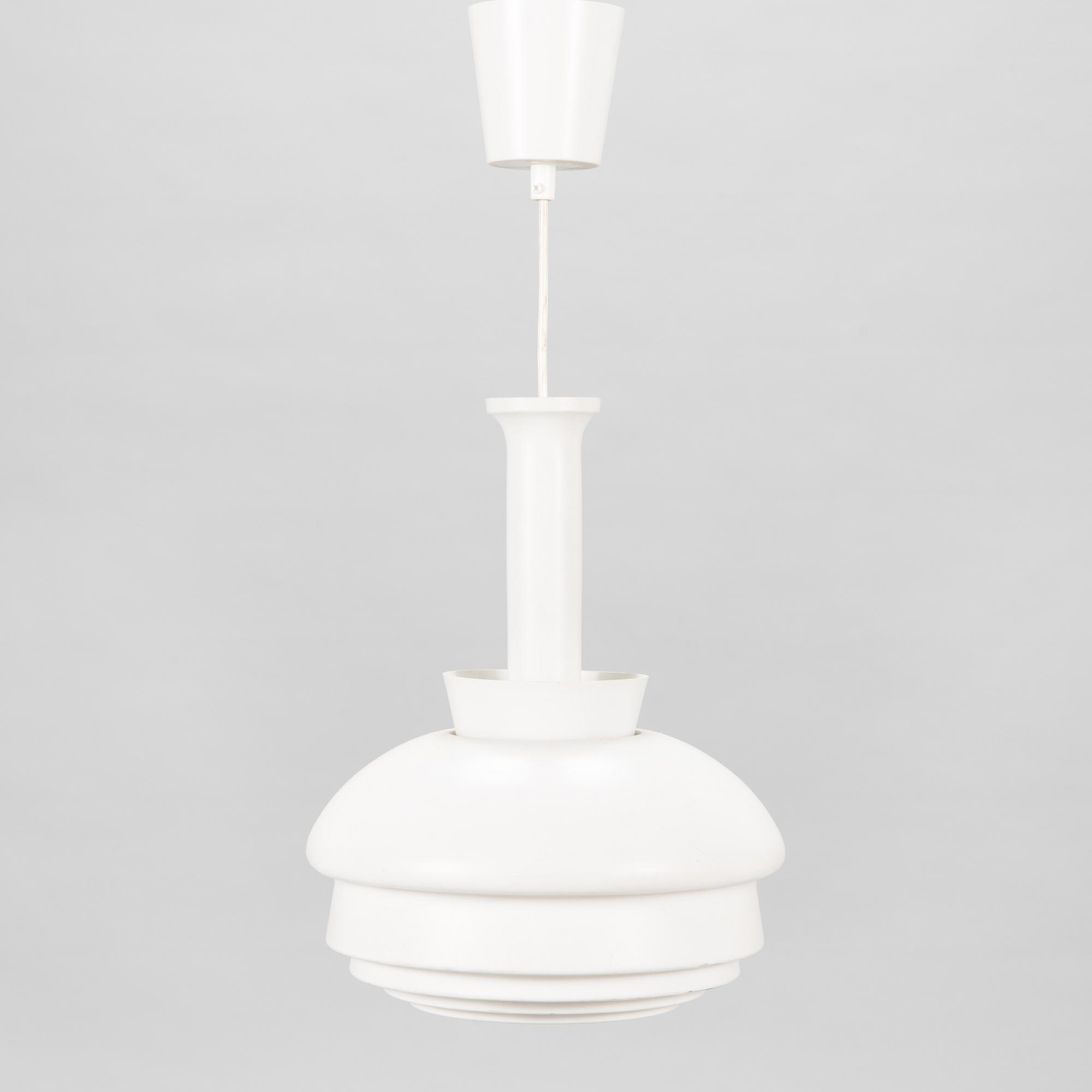 Alvar Aalto, taklampa, modell A335A Valaisinpaja.