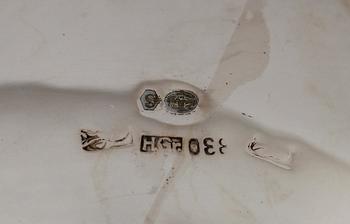 SOCKERSTRÖARE, silver, svenska importstämplar, 1900-talets första hälft. Vikt ca 253 gram.