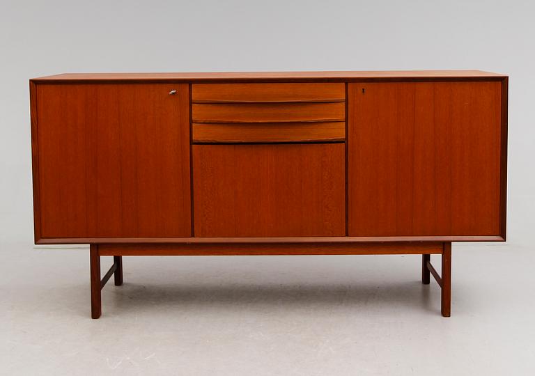 SIDEBOARD, 1900-talets andra hälft.