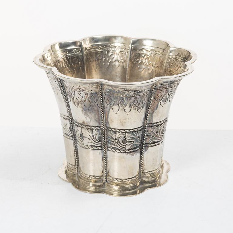 Beaker, so-called Margrete beaker, silver, JW Bohlin, Karlskrona, 1939.