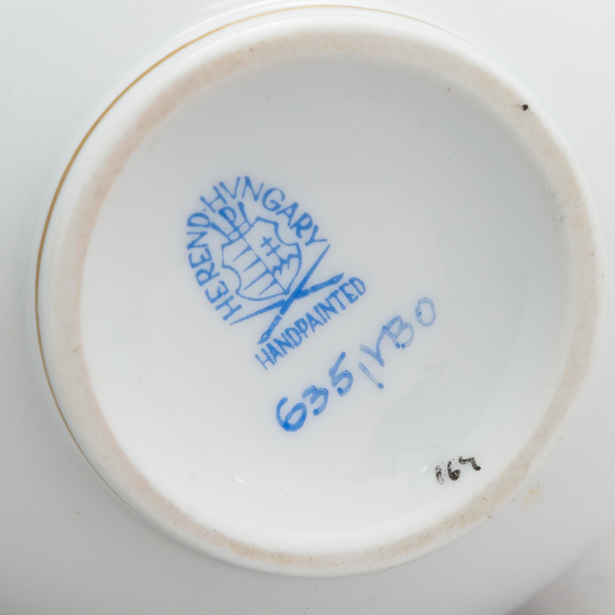 A Herend Queen Victoria VBO porcelain coffee set and two trinket boxes, totally 19 pieces, Hungary.