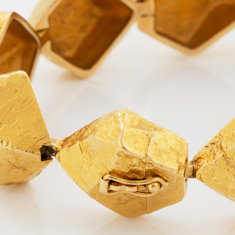 Björn Weckström,  bracelet, "Lapplands stenar", 18K guld.