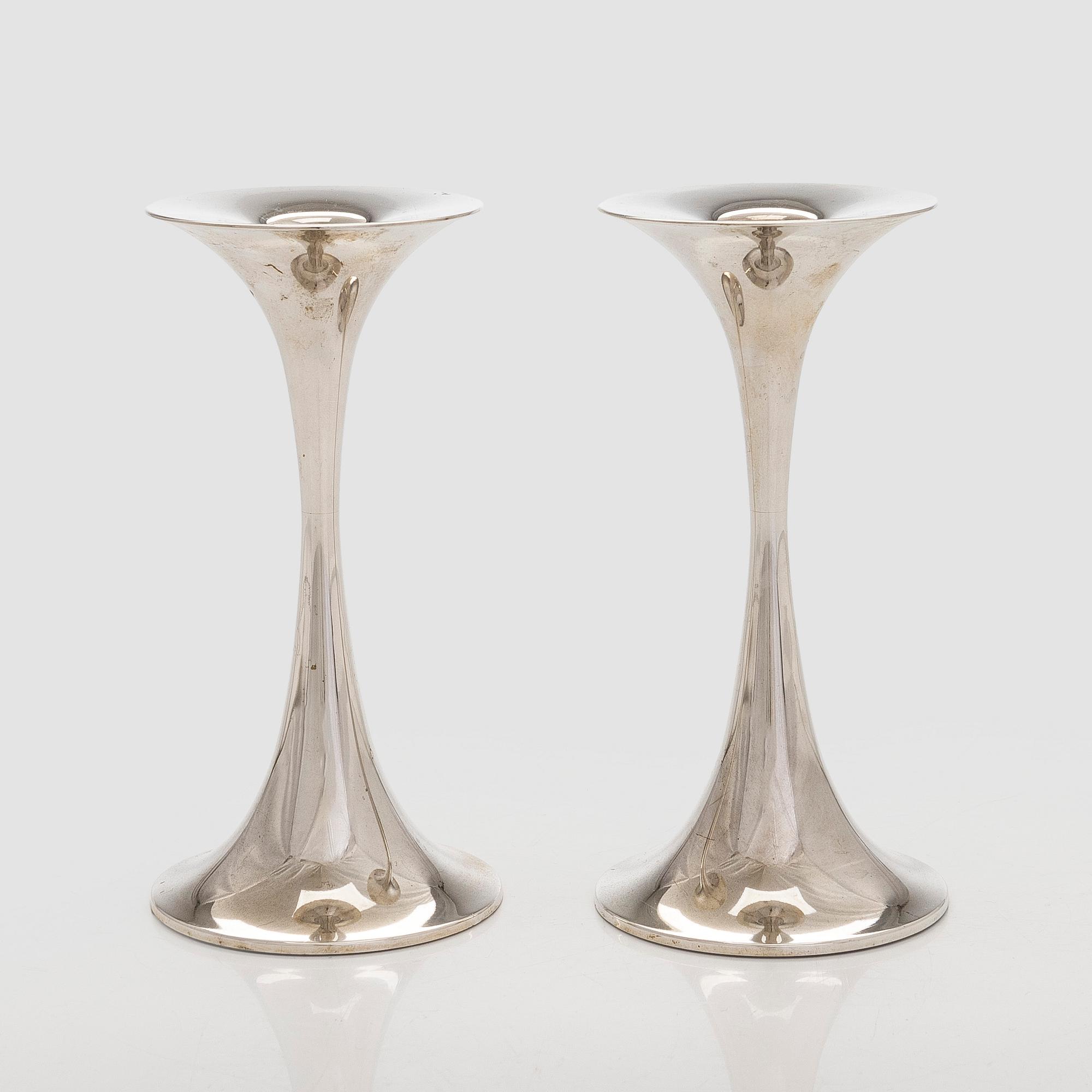Tapio Wirkkala, ljusstakar, ett par, silver, "Trumpetti", Kultakeskus, Tavastehus 2001.