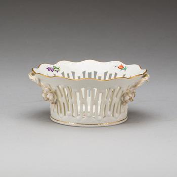 GALLERSKÅL, porslin. Royal Copenhagen. 1900-tal.