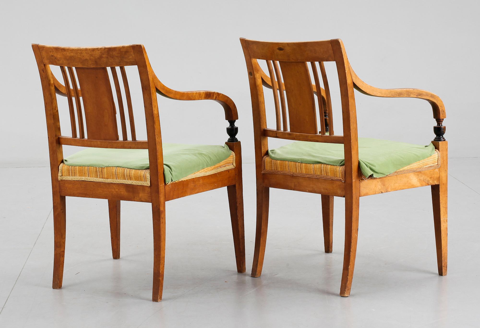 SOFFA samt KARMSTOLAR, 2 st, Karl Johan, 1800-talets första hälft.