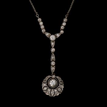 A NECKLACE, old -, 8/8 - and rose cut diamonds, 18K gold.