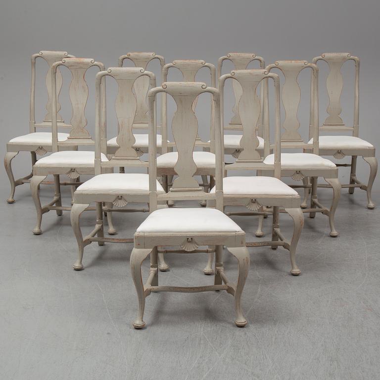 A set of 10 baroque-style chairs from around 1900.