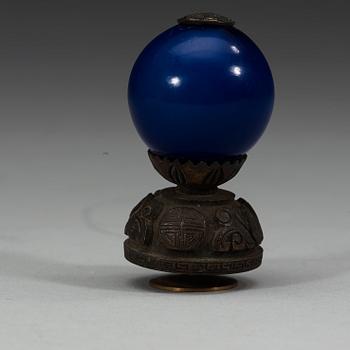 A set of fourteen Mandarin hat buttons, late Qing dynasty (1644-1912).