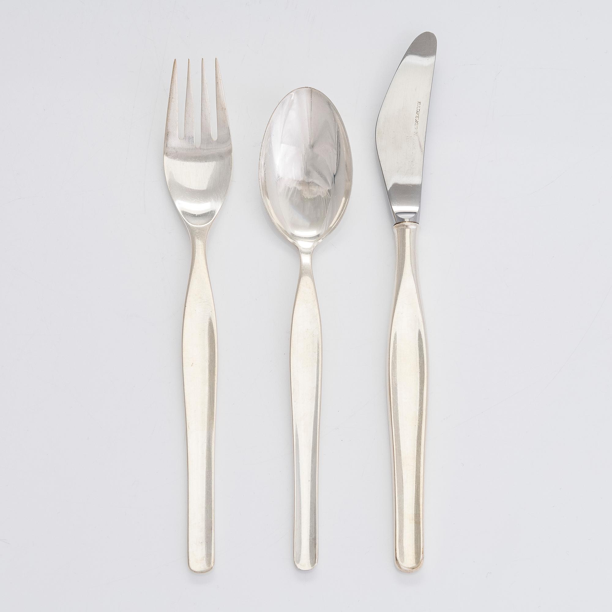 Tapio Wirkkala, A 130-piece set of 'Tapio' silver cutlery, Kultakeskus, Hämeenlinna 1960-1970s.