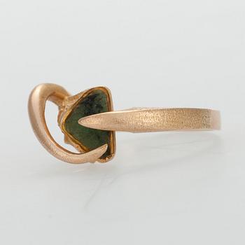 Björn Weckström, A RING, 14K gold, "Siviang" zoisite, Lapponia 1975.