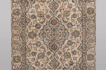 A rug, Persian, Vintage Design, c. 192 x 124 cm.