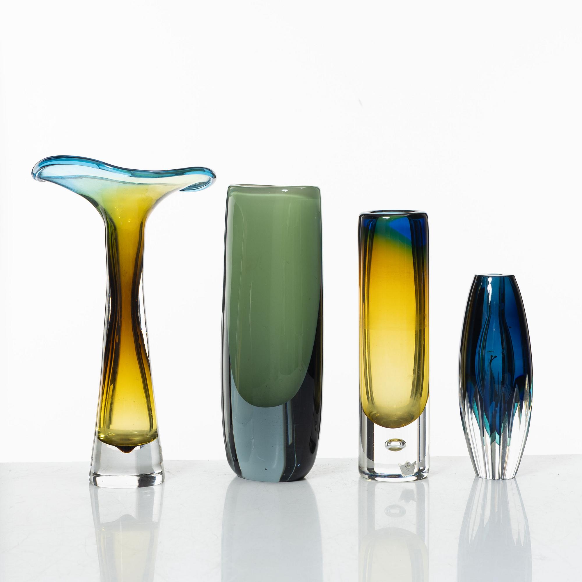 Vicke Lindstrand, four vases, Kosta, mid-20th century.
