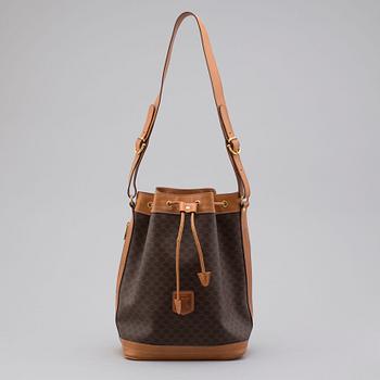 CÉLINE, bucket bag.