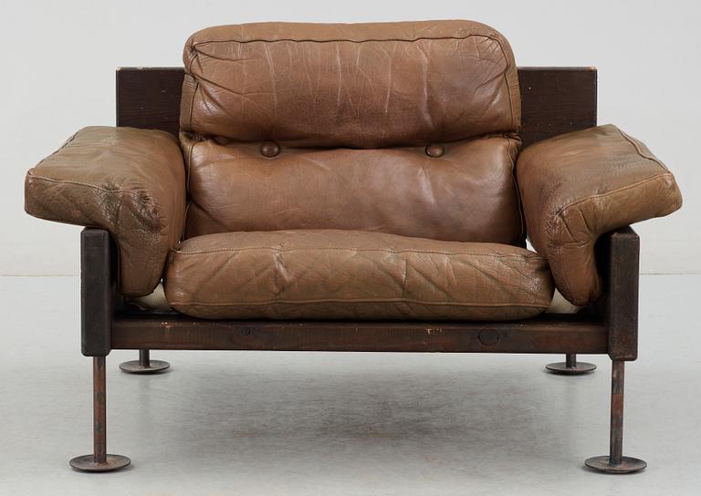 FÅTÖLJ, sannolikt "Ateljee-series" Yrjö Kukkapuro, formgiven 1964.