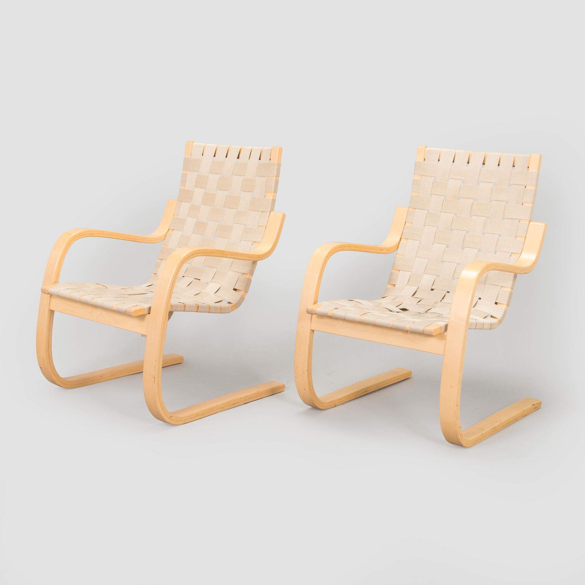 Alvar Aalto, fåtöljer, ett par, modell 406 för Artek 1900-talets slut.