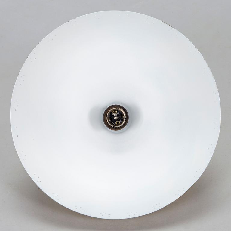 Lisa Johansson-Pape, kattovalaisin, malli 1322, Orno, 1900-luvun puoliväli.