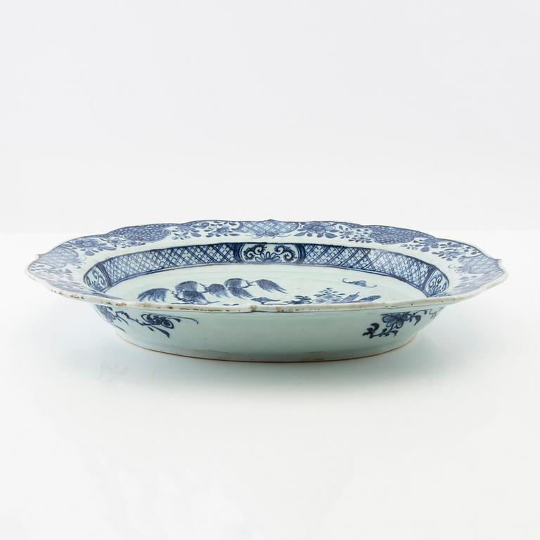 Terrine, China, Qianlong period (1736-95), porcelain.