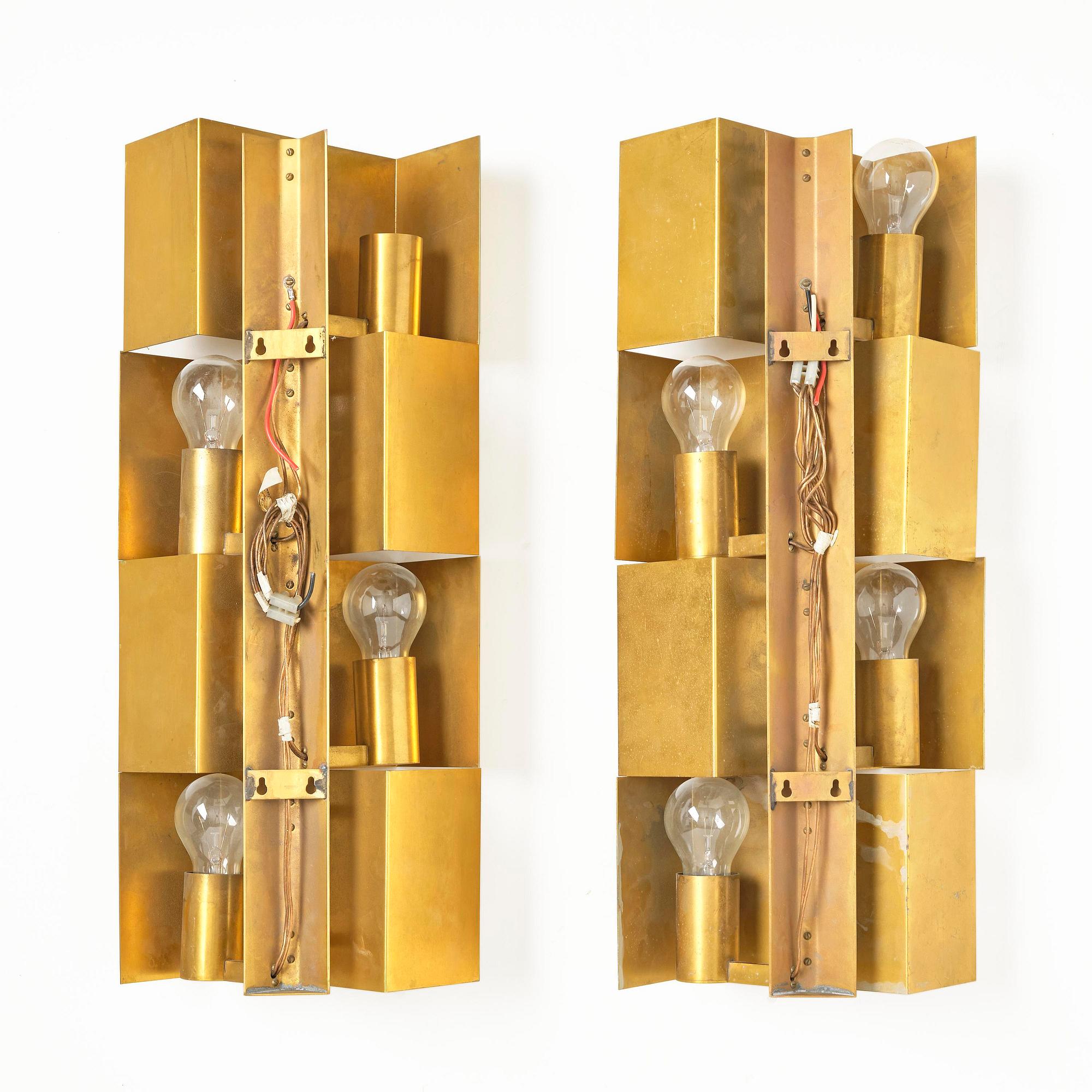 A pair of wall lamps, Scandinavia, 1960s–70s.