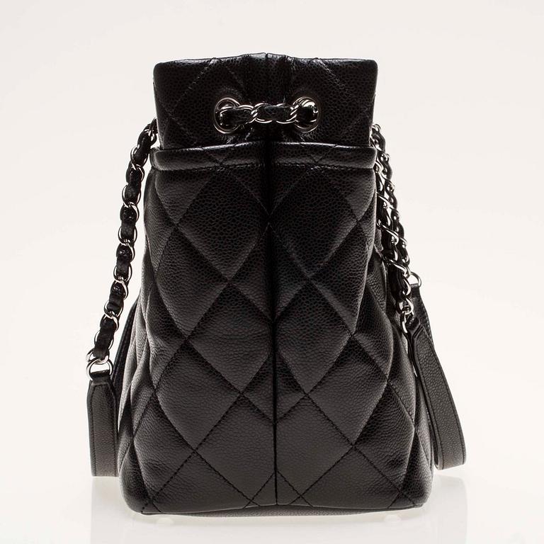 VÄSKA, "Timeless Shopping Tote", Chanel.