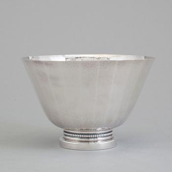 ERIC LÖFMAN, a silver bowl from MGAB, Uppsala, 1972.