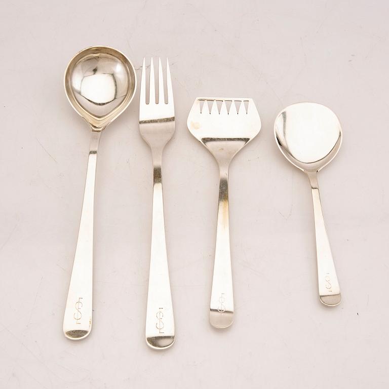 Wiwen Nilsson, uppläggningsbestick 4 delar, silver. 1967 och 1970.
