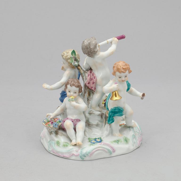 FIGURIN, 2 delarm porslin, Meissen Marcolinistil, 1800/1900-tal.