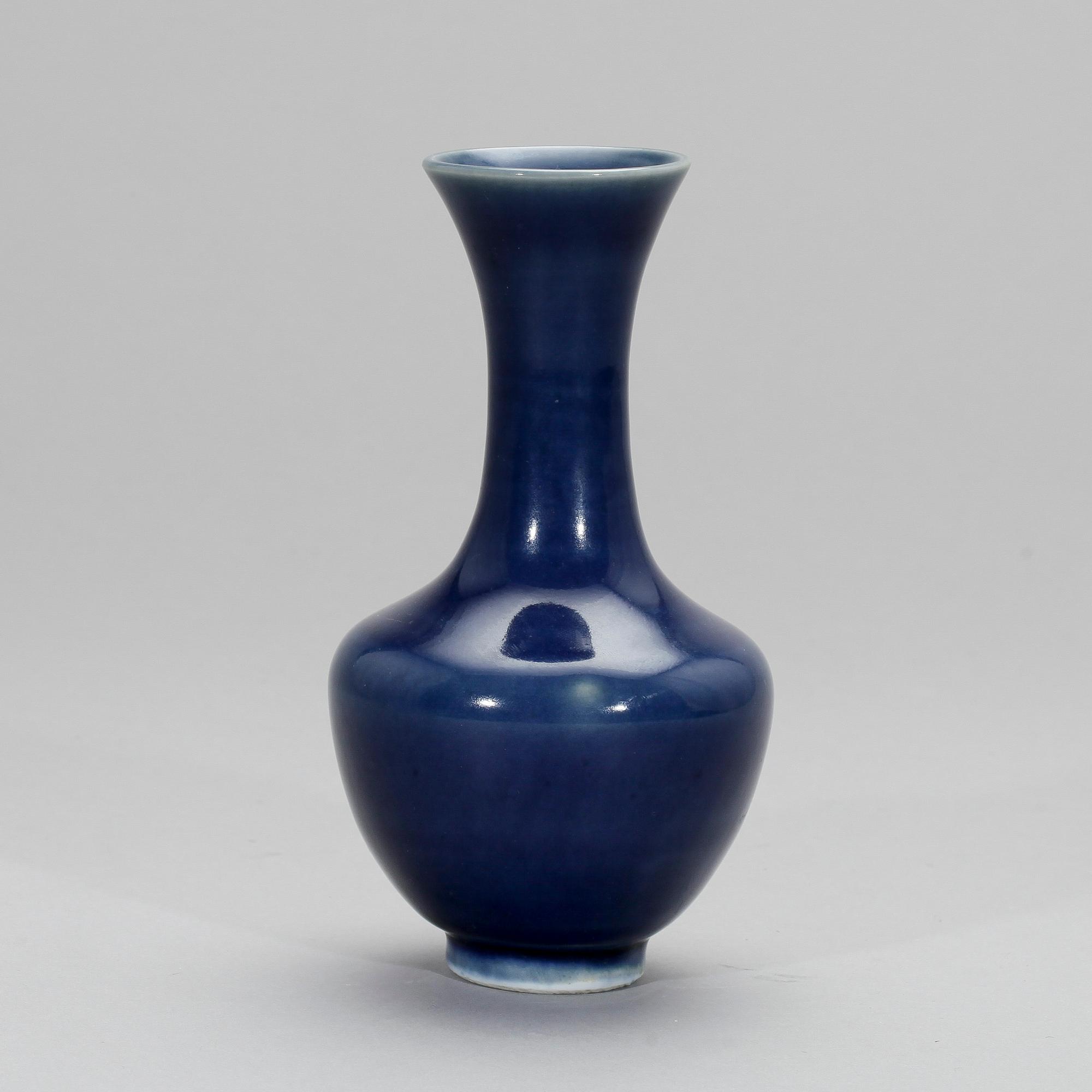 VAS, porslin, Kina, 1800/1900-tal.