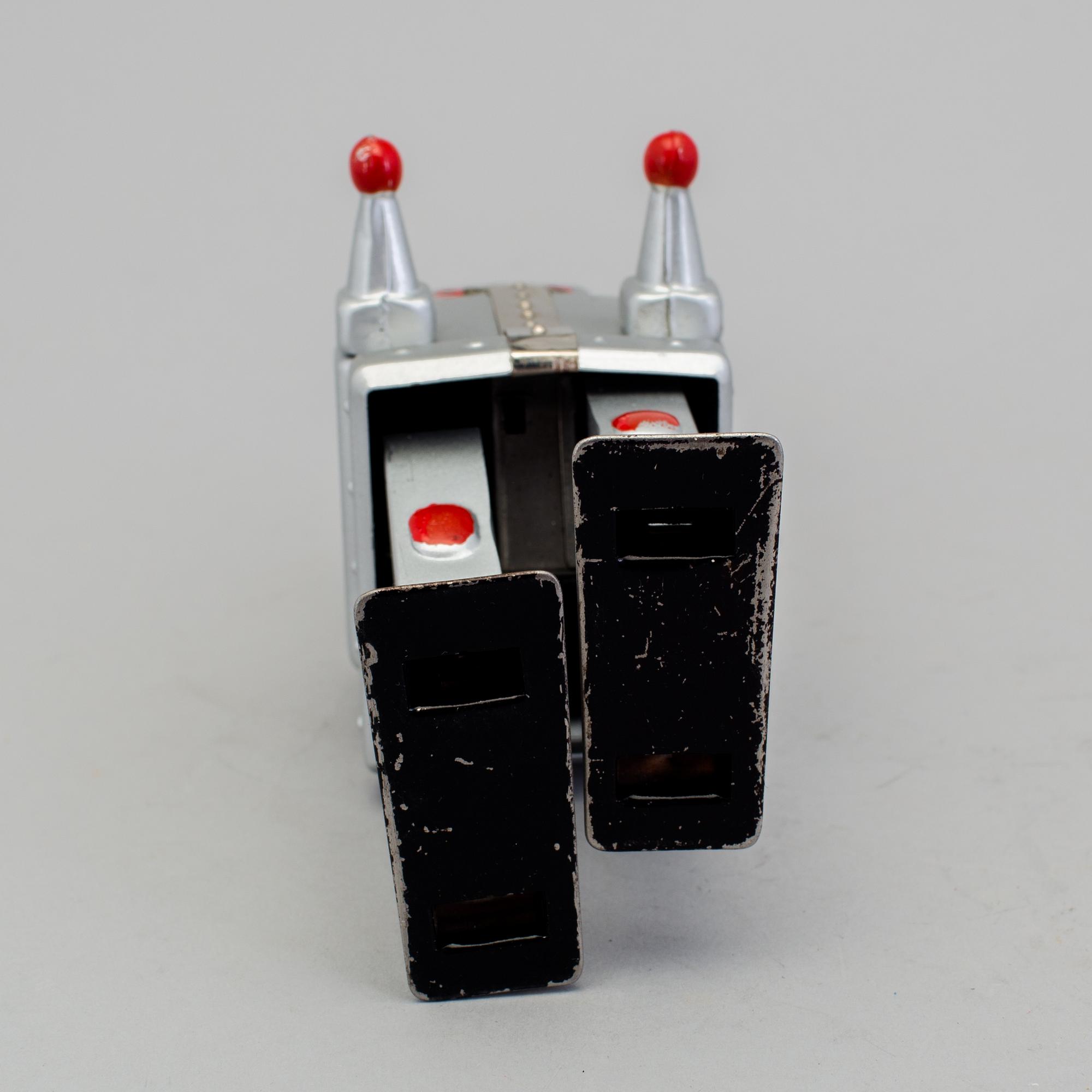 A tinplate Strenco robot ST-1, Germany, 1950s.