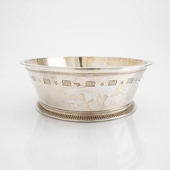 A Swedish 20th century stertling silver bowl mark of Wiwen Nilsson Lund 1947, weight 770 grams.