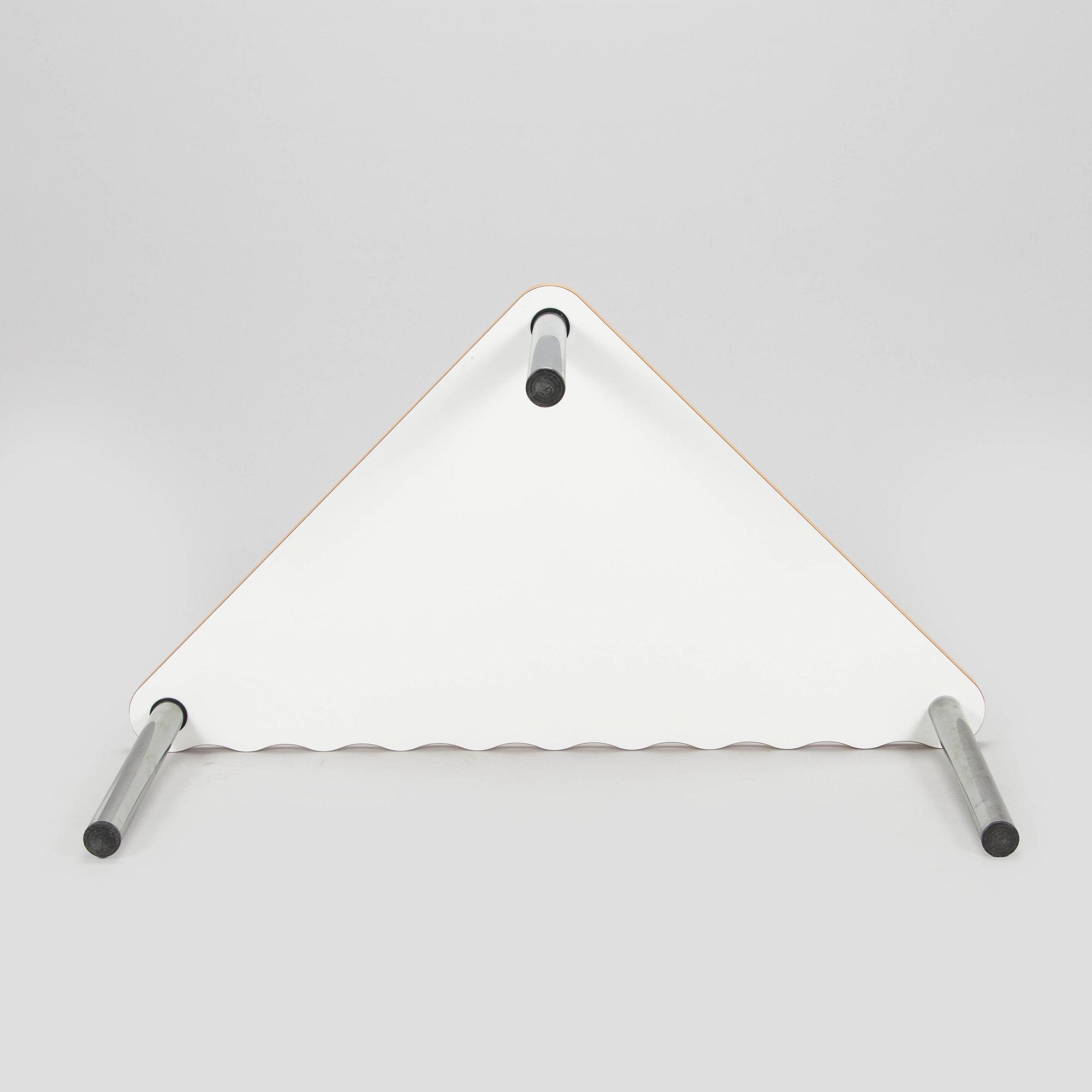 Yrjö Kukkapuro, A 1980s 'Experiment' coffee table for Avarte.