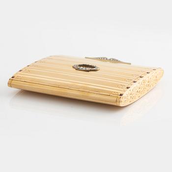 Dosa/cigarettetui 18K guld.