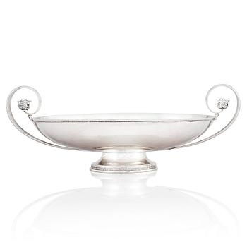 81. Atelier Borgila, an oval sterling silver footed bowl, Stockholm 1931.