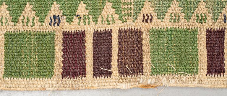 Barbro Nilsson, a carpet, "Salerno grön med enkel bård", flat weave, ca 295 x 197-198,5 cm, signed AB MMF BN.