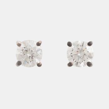 Brilliant cut diamond stud earrings, with IGI report.