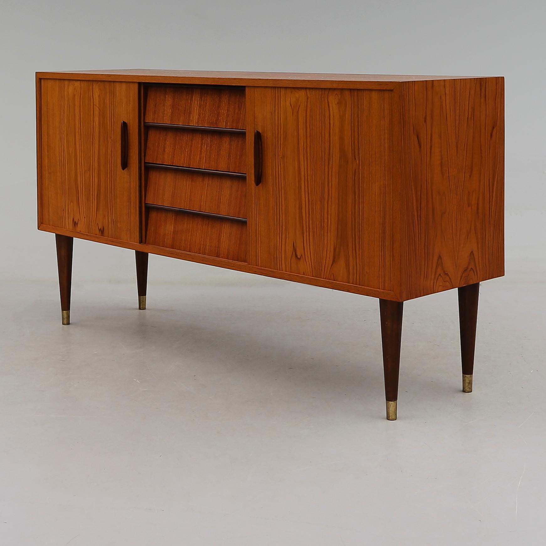 SIDEBOARD, 1900-talets andra hälft.