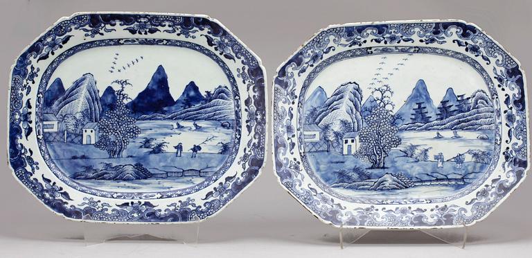 STEKFAT, ett par, porslin, Qianlong, Kina 1700-tal.